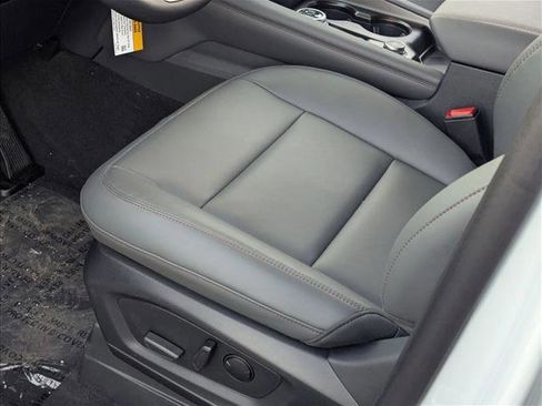 New 2026 Ford Explorer Active w/ Active Comfort Package image 4