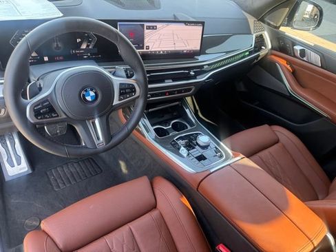 Used 2026 BMW X7 M60i AWD/4WD image 16