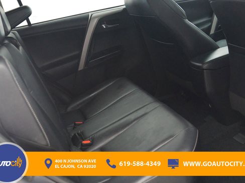 Used 2018 Toyota RAV4 Limited w/ Advanced Technology Package FWD image 11
