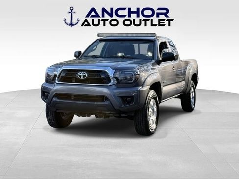 Used 2015 Toyota Tacoma 4x4 Access Cab image 4