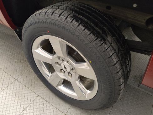 Used 2018 Chevrolet Silverado 1500 LT w/ Texas Edition image 31