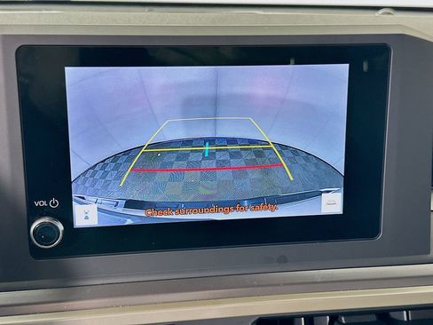 Used 2025 Toyota Tacoma SR5 image 14