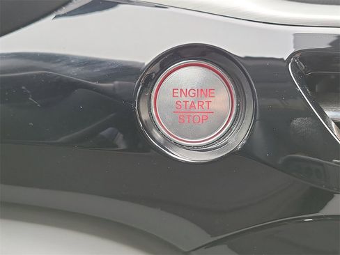 Certified 2023 Acura MDX SH-AWD w/ Technology Package image 31