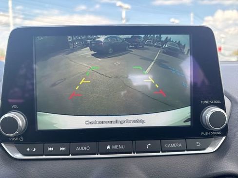 Certified 2023 Nissan Sentra SV image 13