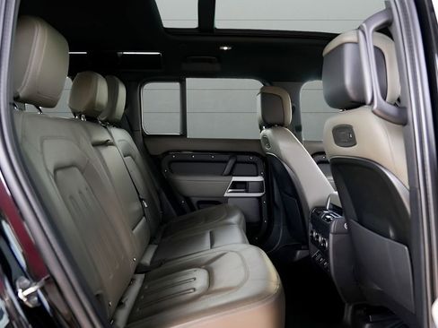 Used 2022 Land Rover Defender 110 XS Edition image 56