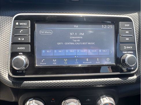 Used 2023 Nissan Kicks S FWD image 14