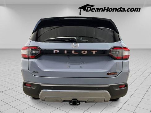 New 2026 Honda Pilot TrailSport image 4