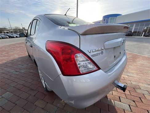 Used 2014 Nissan Versa S Plus image 17