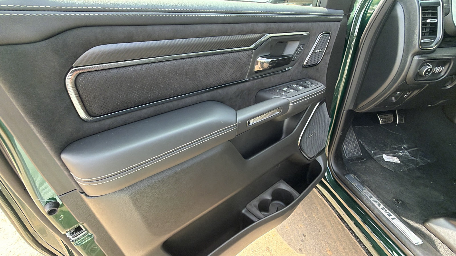 New 2026 RAM 1500 RHO w/ RHO Level 1 Equipment Group AWD/4WD image 15