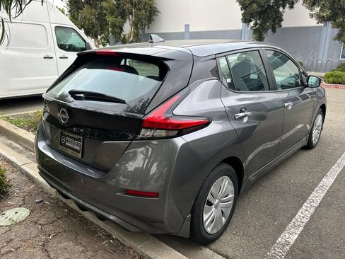 Certified 2025 Nissan Leaf S FWD image 5