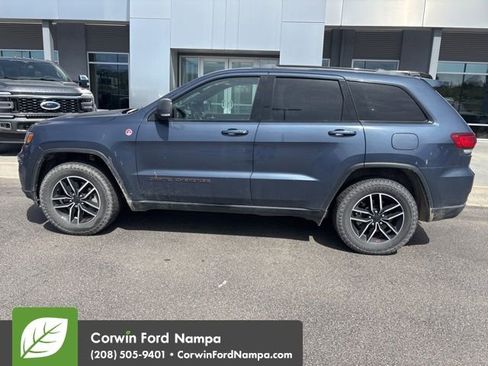 Used 2021 Jeep Grand Cherokee Trailhawk AWD/4WD image 8