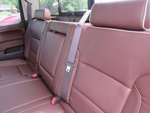 Used 2015 Chevrolet Silverado 1500 High Country w/ High Country Premium Package AWD/4WD image 30