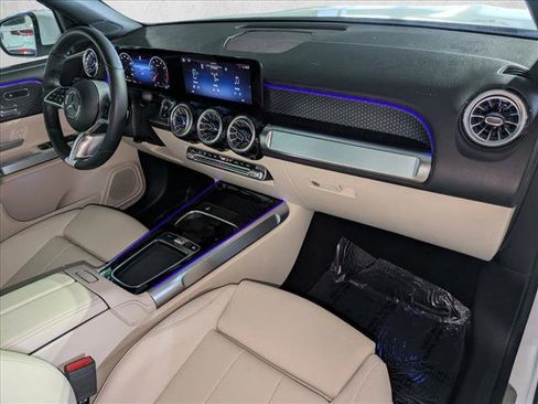 Certified 2025 Mercedes-Benz GLB 250 image 23
