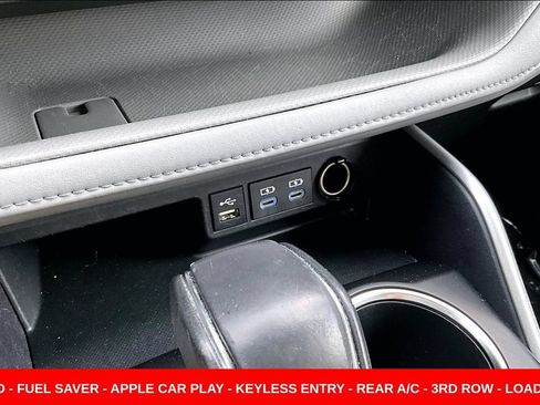 Used 2022 Toyota Highlander LE AWD/4WD image 16