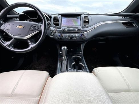 Used 2018 Chevrolet Impala Premier w/ Premier Confidence Package image 21