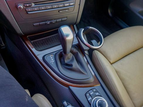 Used 2012 BMW 128i Convertible image 18