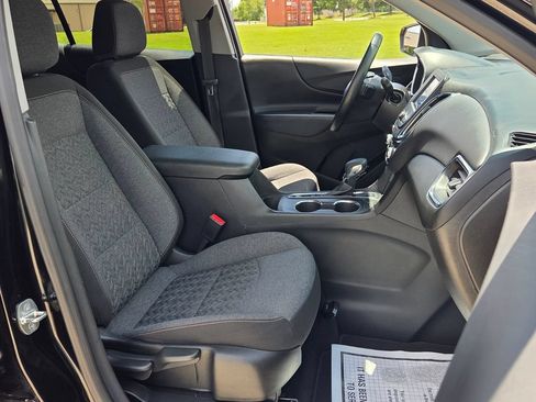 Used 2023 Chevrolet Equinox LT w/ Driver Convenience Package AWD/4WD image 17