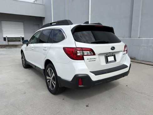 Used 2019 Subaru Outback 2.5i Limited w/ Popular Package #2 AWD/4WD image 3