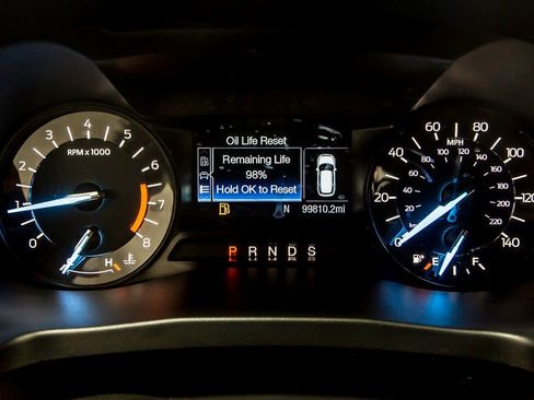 Used 2018 Ford Explorer XLT FWD image 16