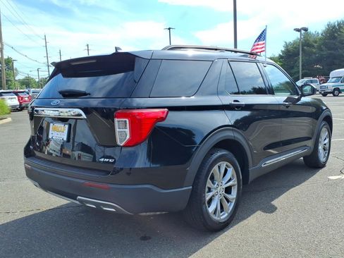 Used 2023 Ford Explorer XLT w/ Equipment Group 202A AWD/4WD image 6