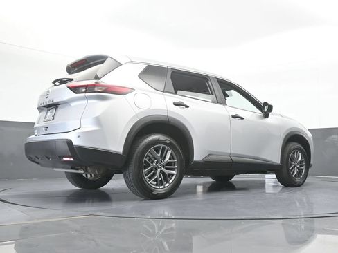 Used 2024 Nissan Rogue S FWD image 53
