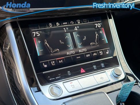 Used 2022 Audi Q7 3.0T Prestige AWD/4WD image 18