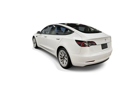 Certified 2023 Tesla Model 3 Standard Range RWD image 4