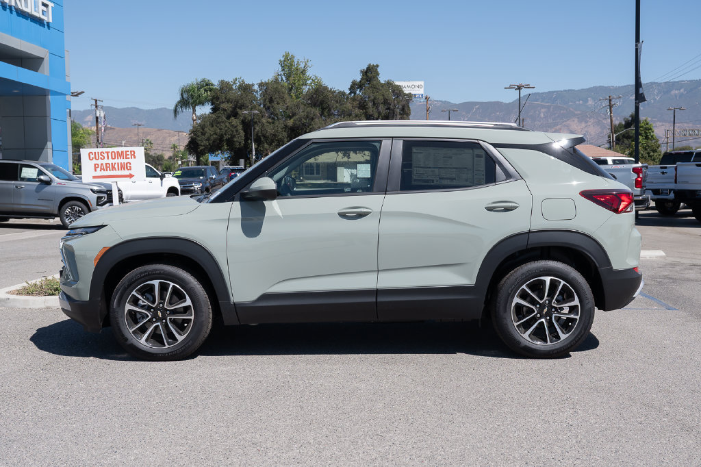 New 2026 Chevrolet TrailBlazer LT w/ Driver Confidence Package FWD image 7