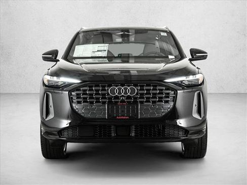 New 2025 Audi Q5 Premium Plus image 2