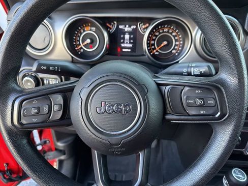 Used 2021 Jeep Wrangler Sport image 14