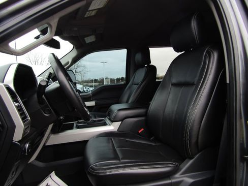 Used 2020 Ford F350 Lariat image 13