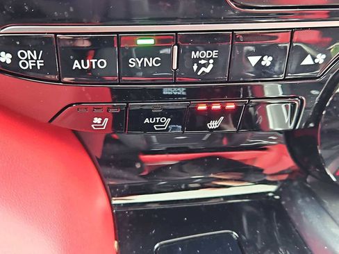 Used 2025 Acura MDX A-Spec image 27