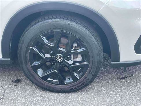 Used 2023 Honda HR-V Sport image 8