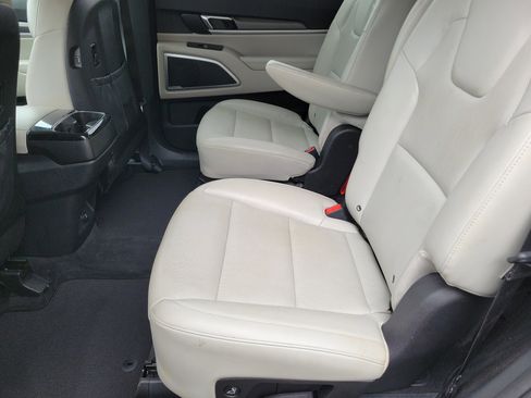 Used 2021 Kia Telluride S FWD image 6