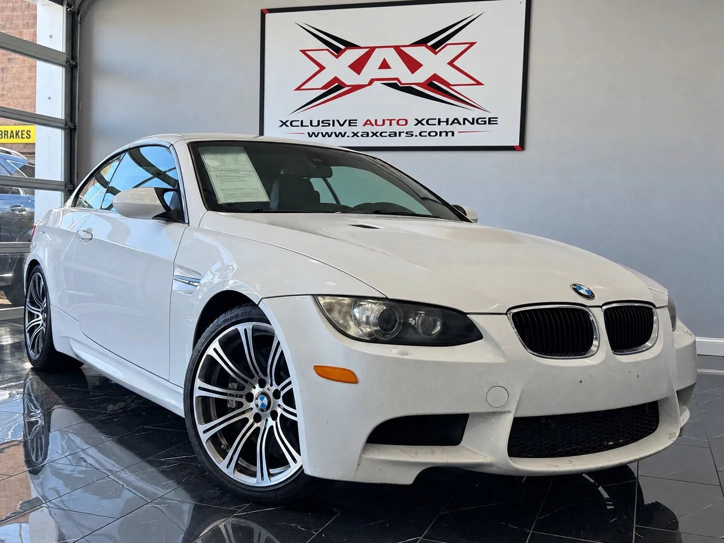 Used 2011 BMW M3 Convertible RWD image 32