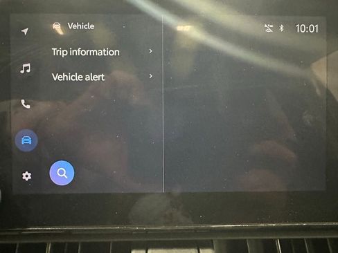 Used 2025 Toyota RAV4 XLE w/ Convenience Package image 29