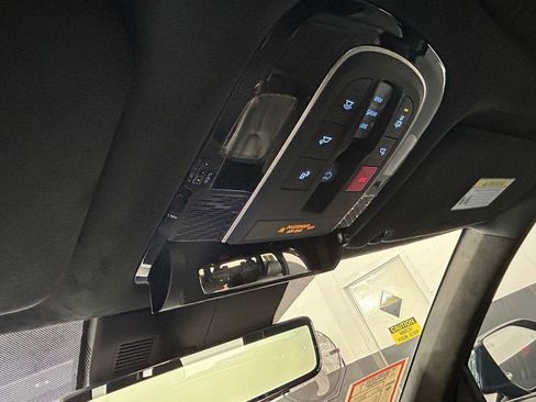 Used 2024 Hyundai Palisade Calligraphy image 32