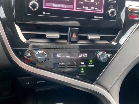 Used 2023 Toyota Camry SE w/ Convenience Package FWD image 32