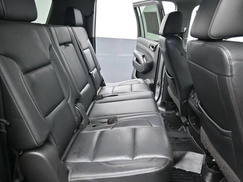 Used 2019 GMC Yukon XL SLT w/ Open Road Package AWD/4WD image 27