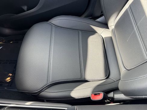 New 2025 Mercedes-Benz GLC 300 4MATIC image 27