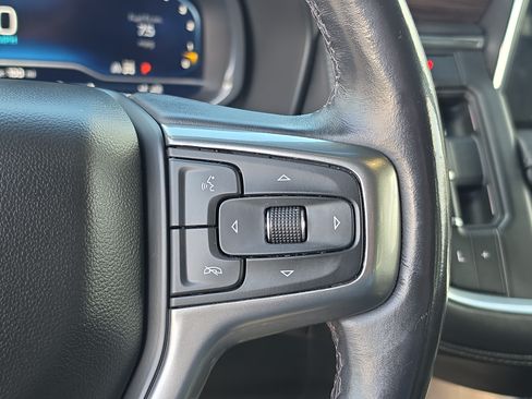 Certified 2022 Chevrolet Tahoe Z71 w/ Luxury Package AWD/4WD image 21