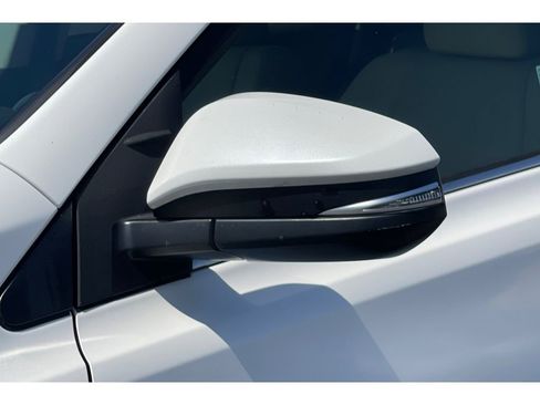 Used 2013 Toyota RAV4 Limited FWD image 12