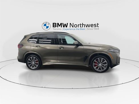New 2026 BMW X5 xDrive40i w/ M Sport Package AWD/4WD image 5