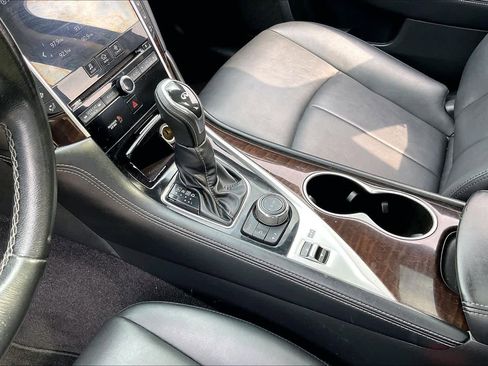 Used 2019 INFINITI Q50 Luxe RWD image 17