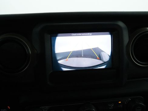 Used 2021 Jeep Wrangler Unlimited Sport image 26