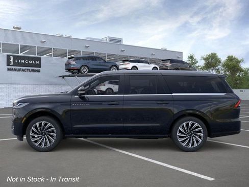 New 2026 Lincoln Navigator L Black Label image 3