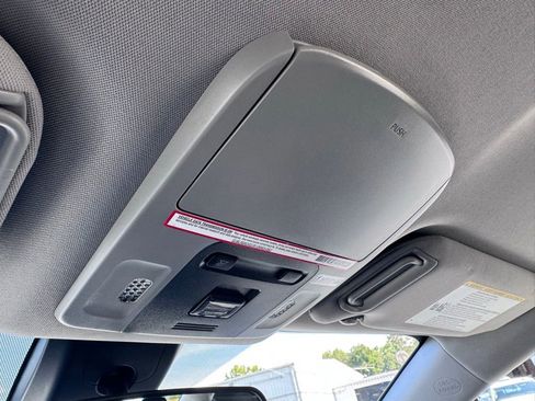 Used 2019 Toyota Camry LE w/ Carpet Mat Package FWD image 30