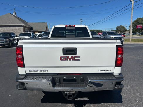 Used 2019 GMC Sierra 3500 Denali w/ Duramax Plus Package image 6