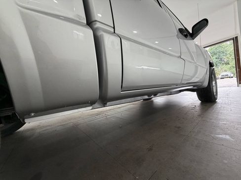 Used 2011 Dodge Dakota Big Horn AWD/4WD image 9