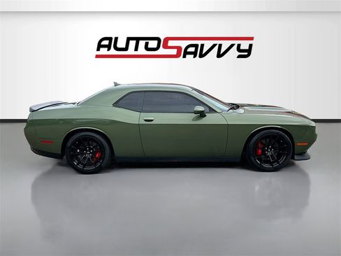 Used 2023 Dodge Challenger R/T w/ Plus Package image 8